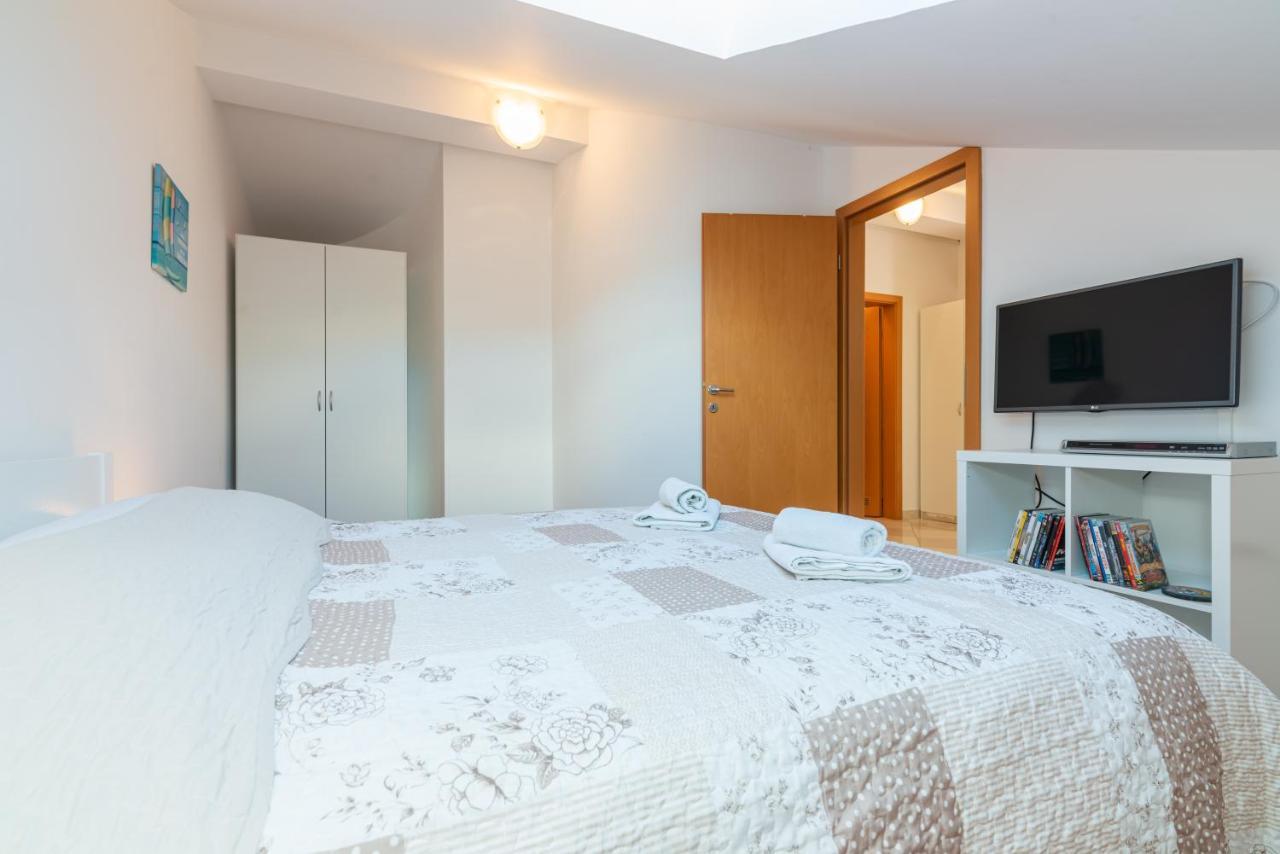 Apartment Mimoza 6, Baska, Krk Exteriör bild