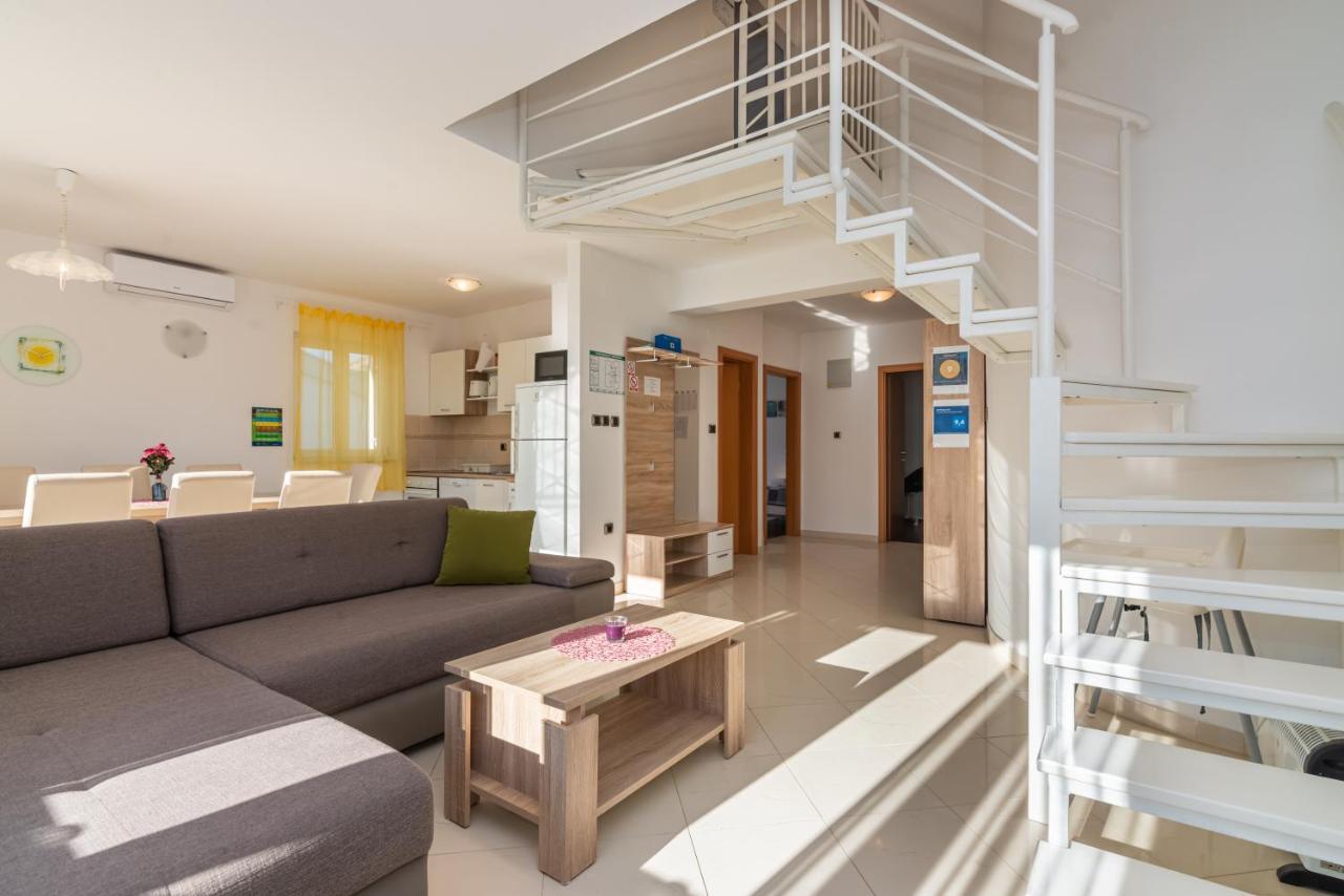 Apartment Mimoza 6, Baska, Krk Exteriör bild