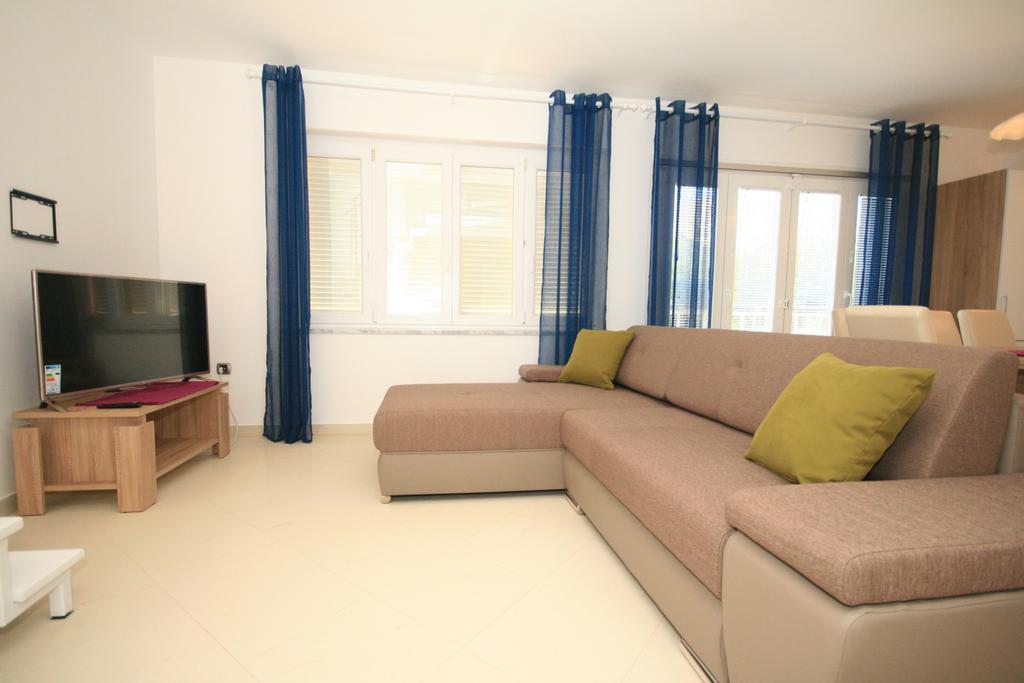 Apartment Mimoza 6, Baska, Krk Exteriör bild