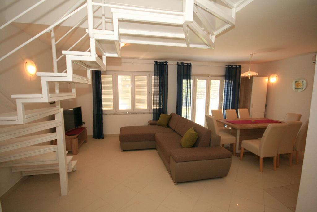 Apartment Mimoza 6, Baska, Krk Exteriör bild